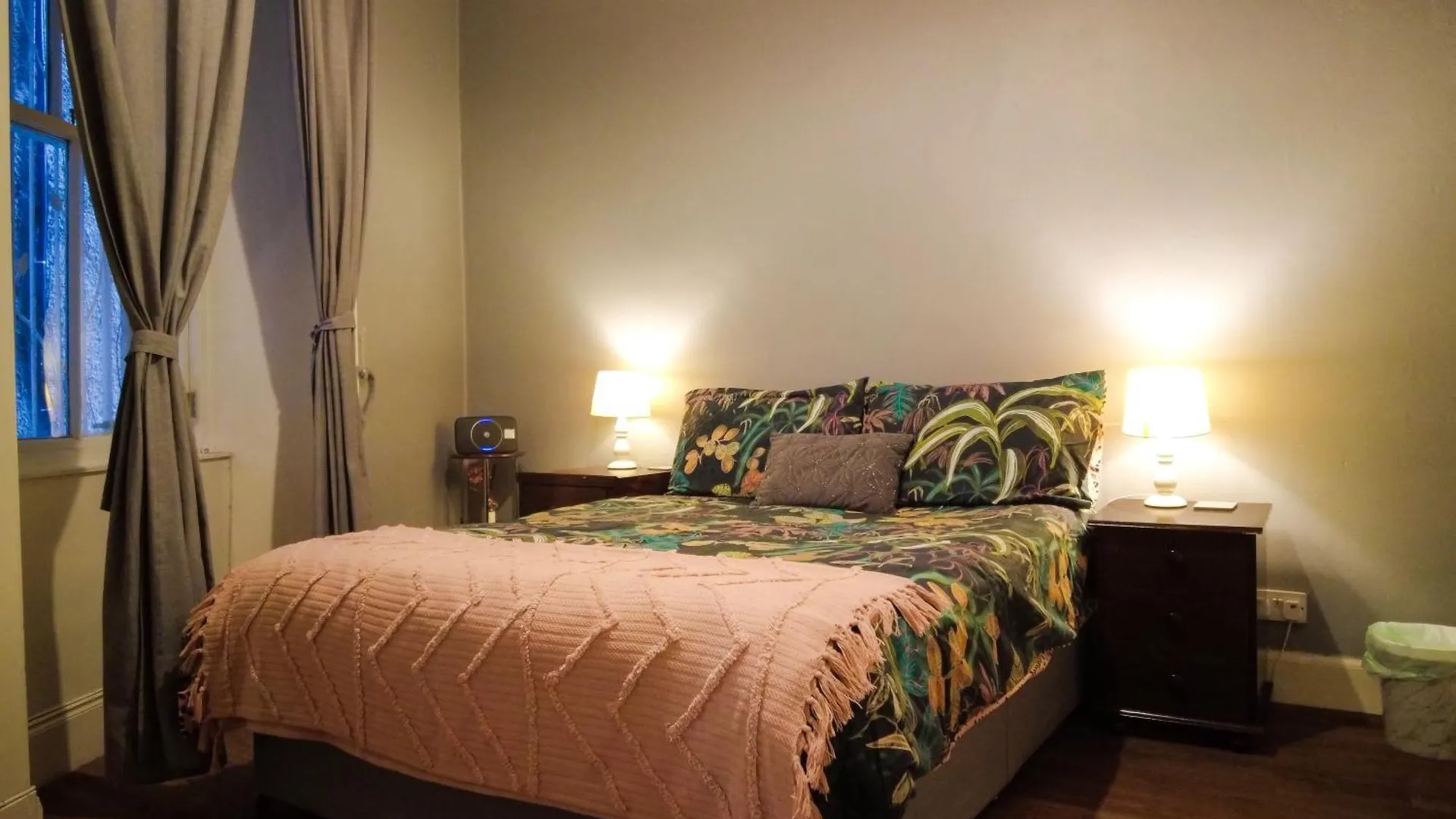 1 Bedrooms Flat In Central Edinburgh Haymarket, Heart Of Edinburgh Flat Sleeps 4 , Wielka Brytania