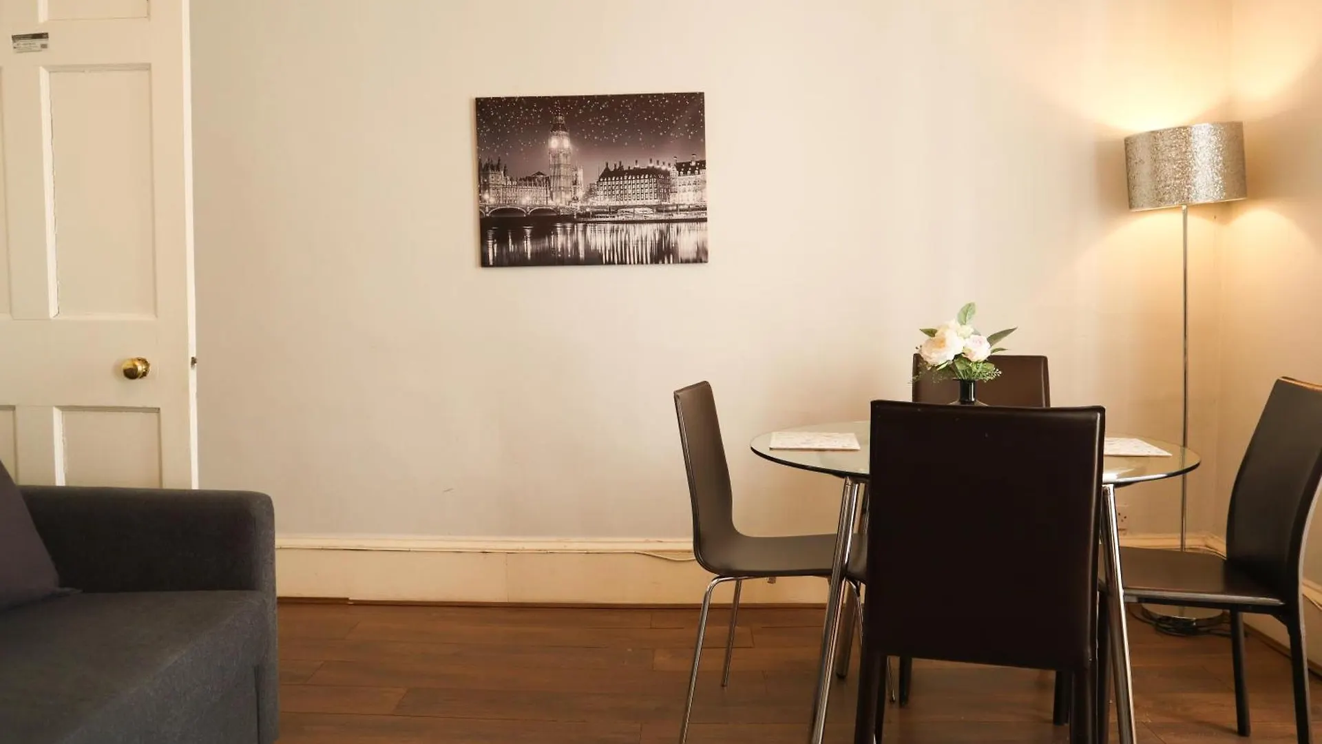 1 Bedrooms Flat In Central Edinburgh Haymarket, Heart Of Edinburgh Flat Sleeps 4 , 0*,  Wielka Brytania